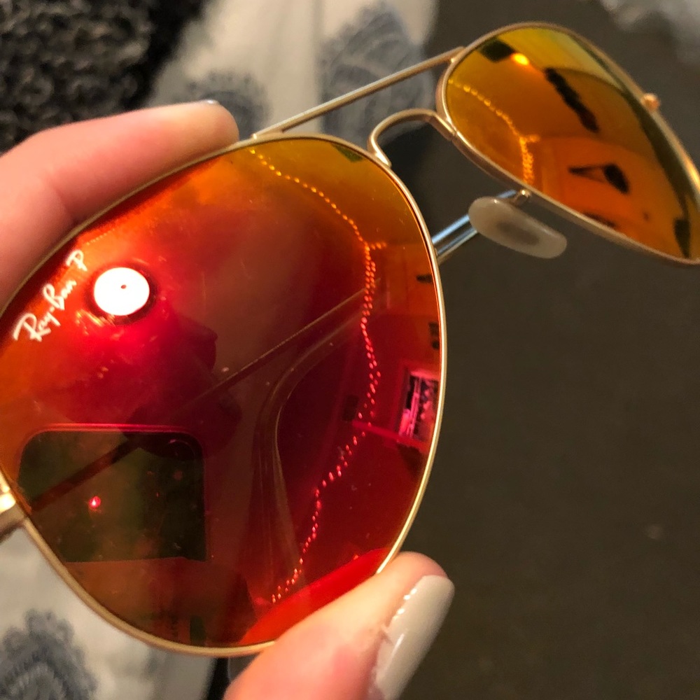 Red aviator polarized sunglasses